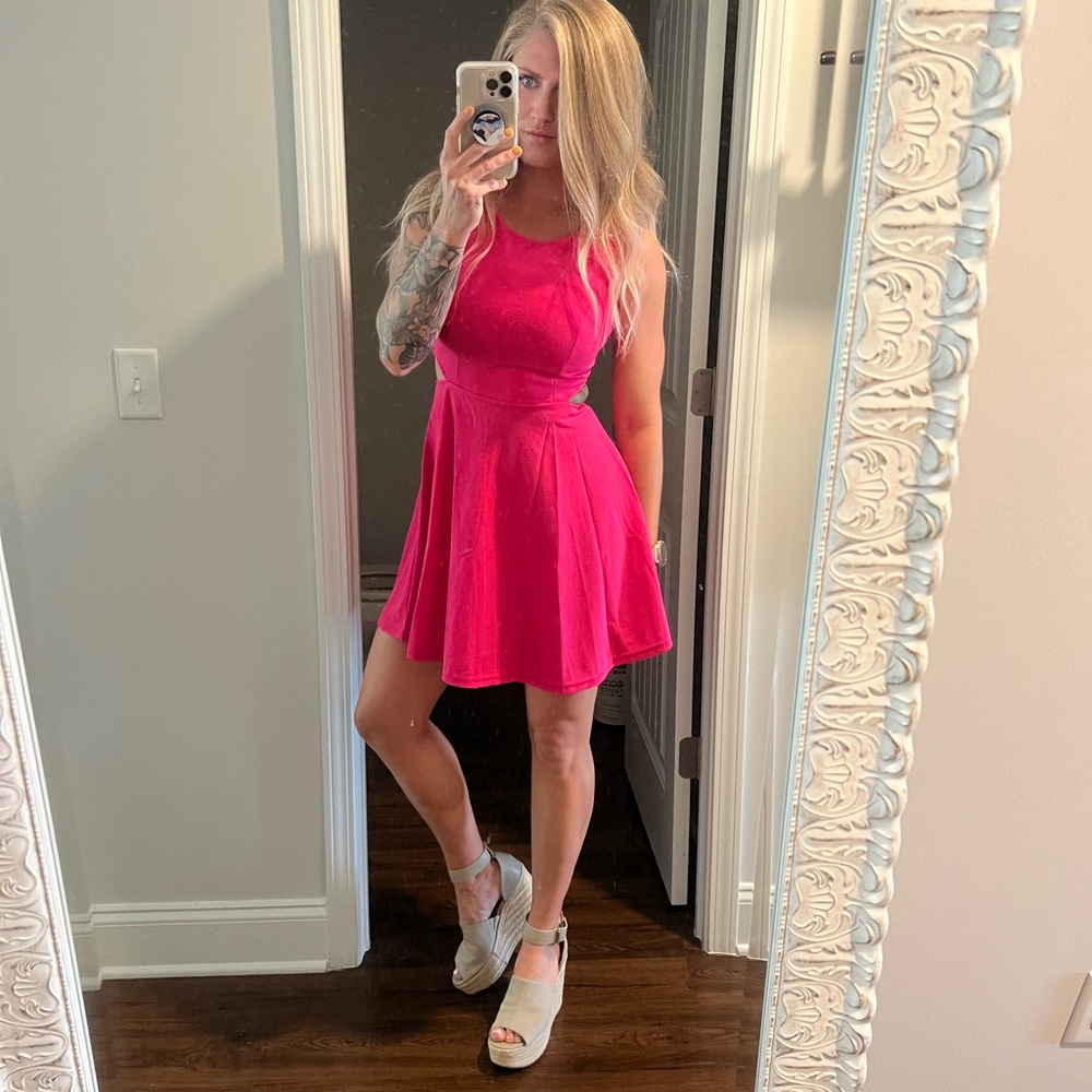 Hot pint dress with side cut outs
